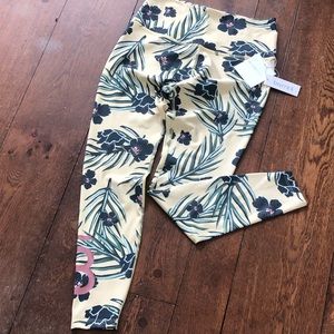 NWT Beyond Yoga barre3 Leggings